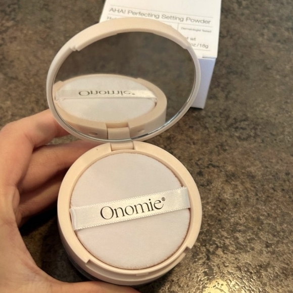 NWT ONOMIE AHA! Perfecting Serum Powder (18g) Full Size - Picture 2 of 5